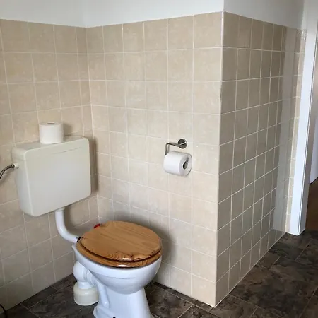 Yvebearoe Knittelfeld